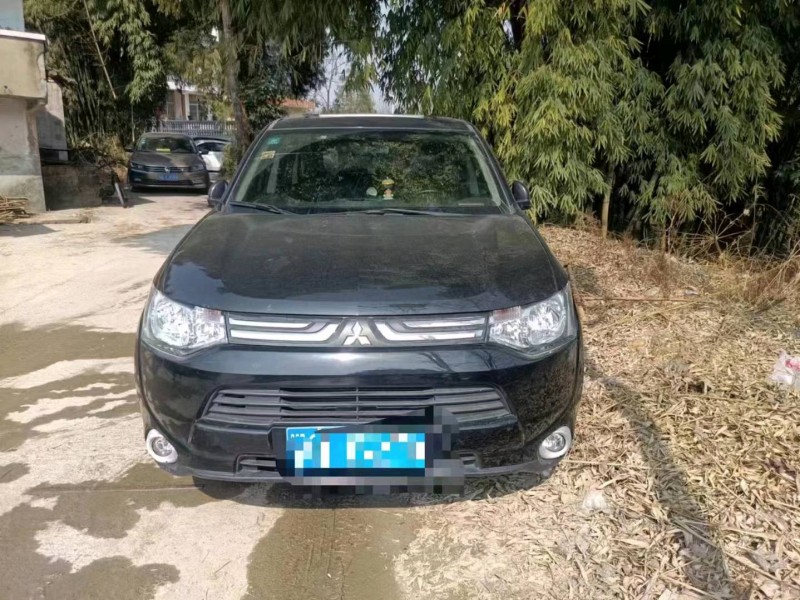 宜昌14年三菱欧蓝德1