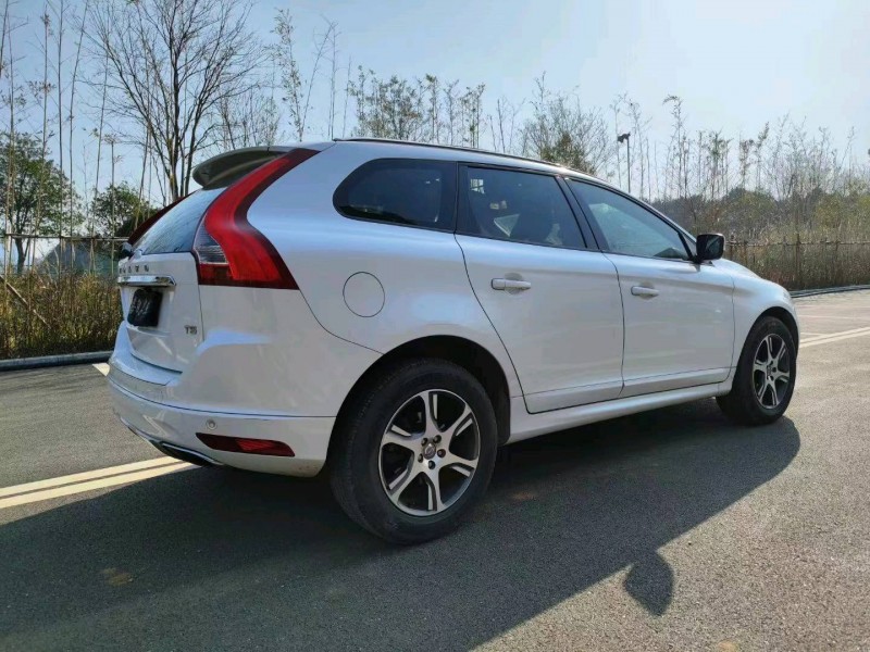 宜昌14年沃尔沃XC609