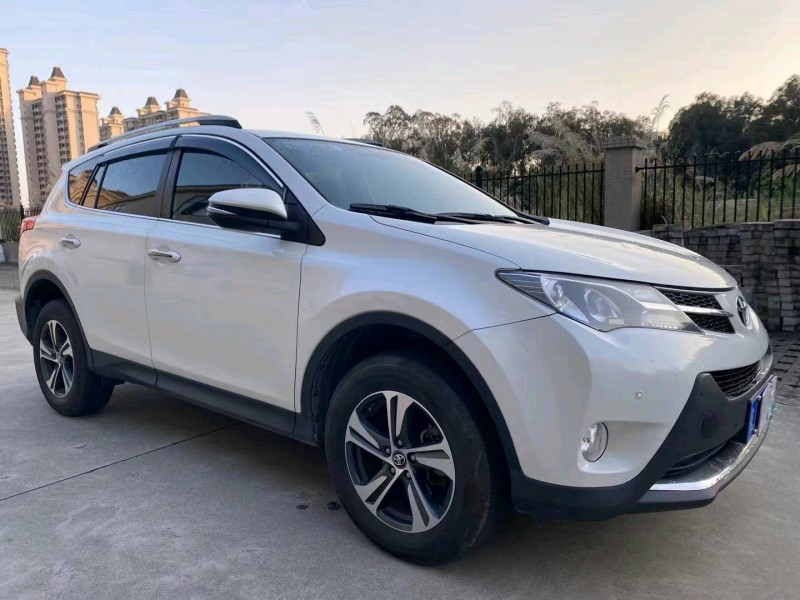 珠海16年丰田RAV4荣放7