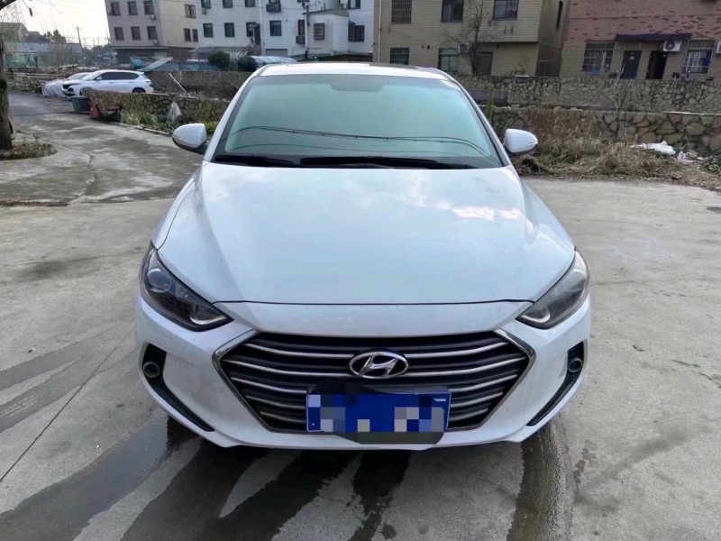 嘉兴16年现代领动1