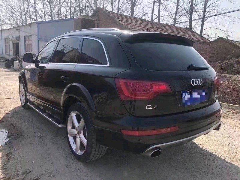 北京09年奥迪Q78