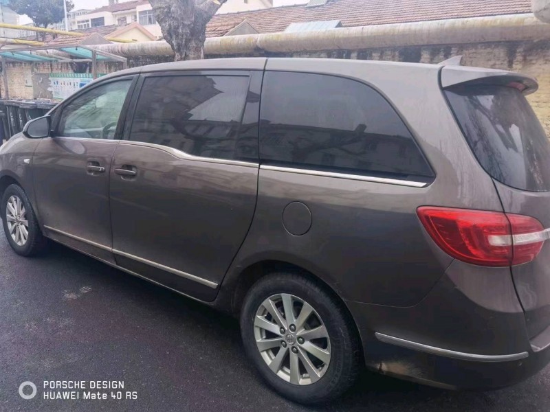 枣庄17年别克GL81