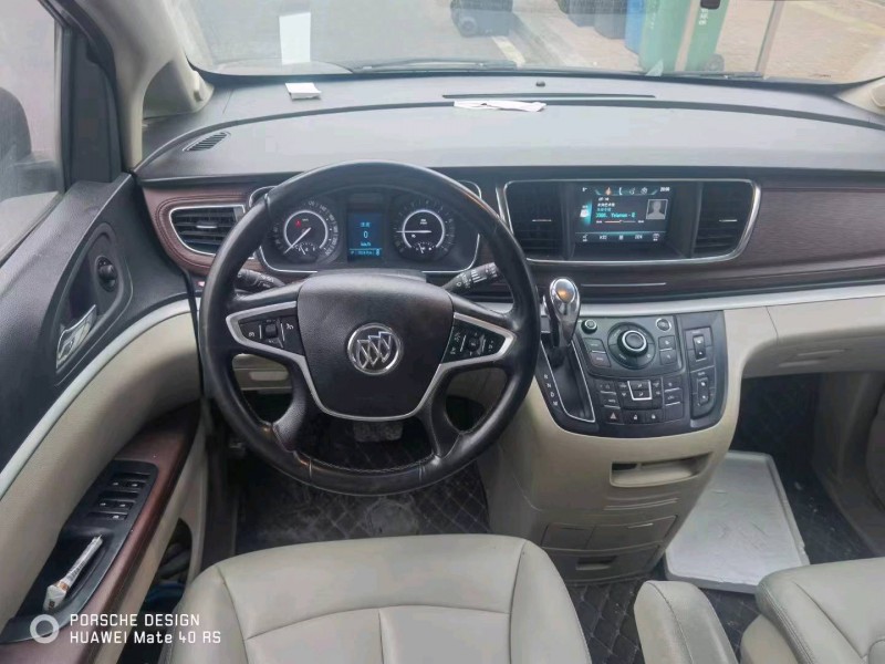 枣庄17年别克GL82