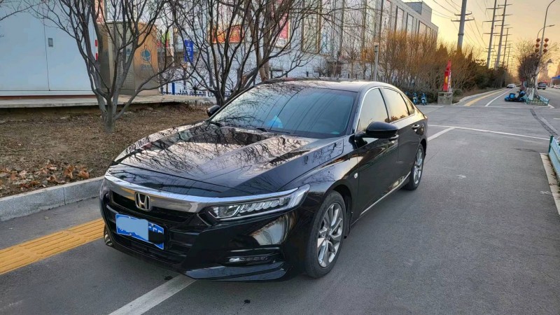 邯郸19年本田雅阁2