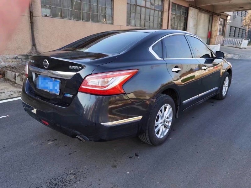 枣庄15年日产天籁4