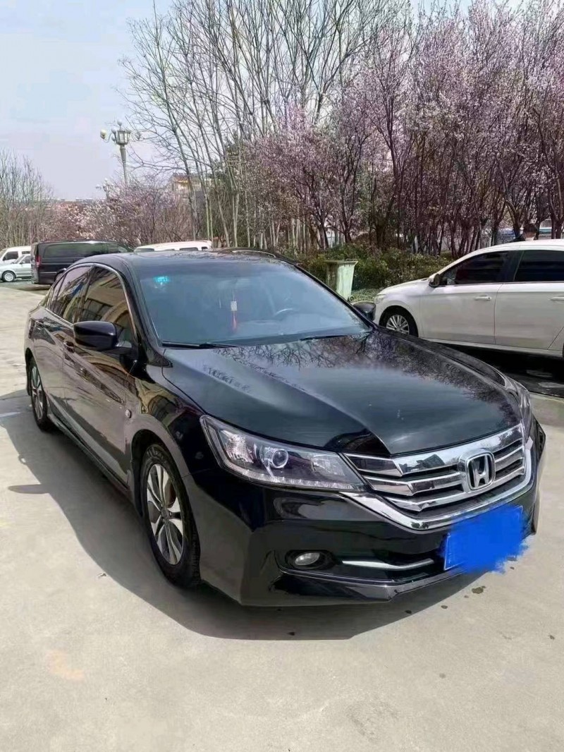 济南14年本田雅阁3