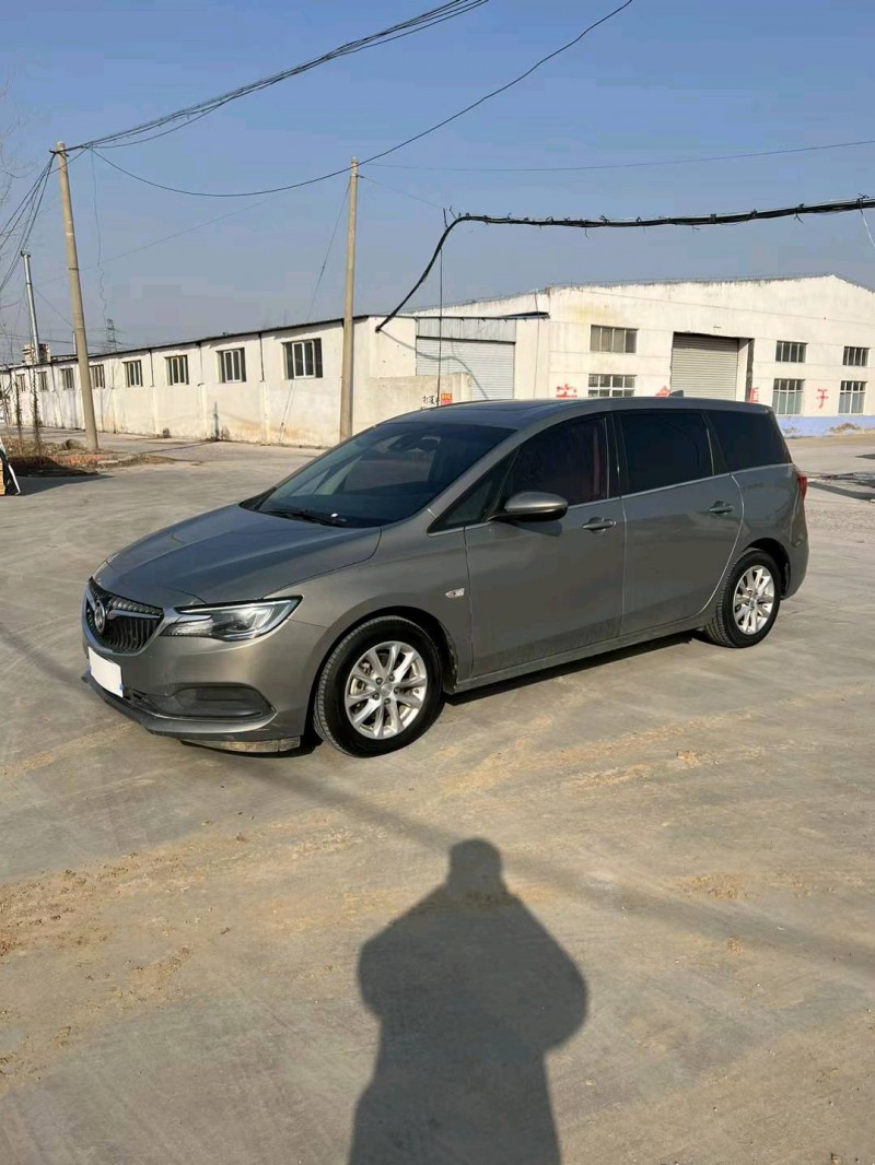 徐州18年别克GL62