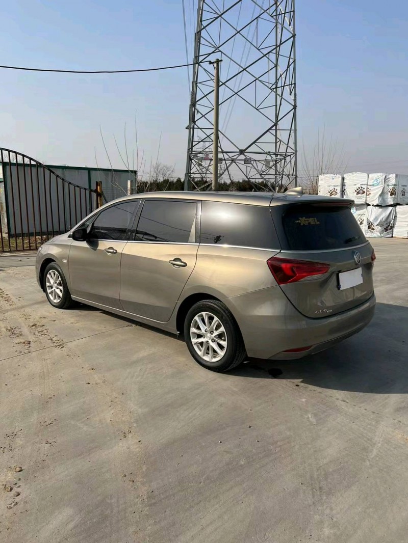 徐州18年别克GL64