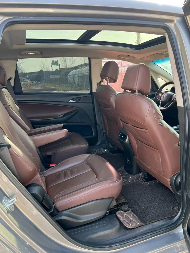 徐州18年别克GL66