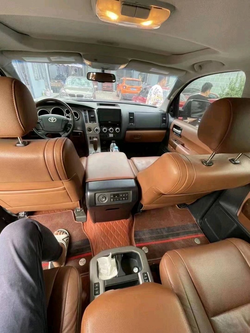 廊坊10年丰田红杉6