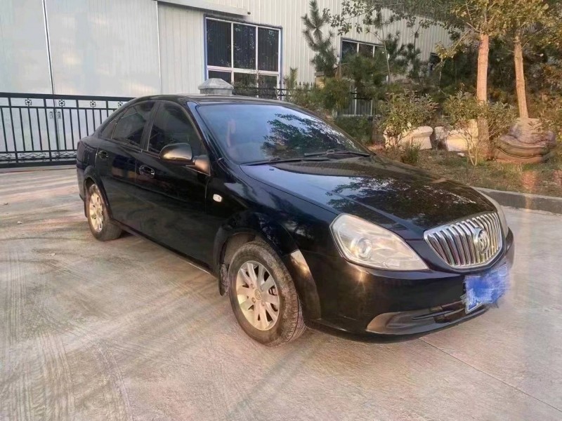 青岛15年别克凯越2