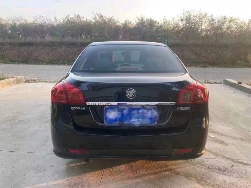 青岛15年别克凯越6