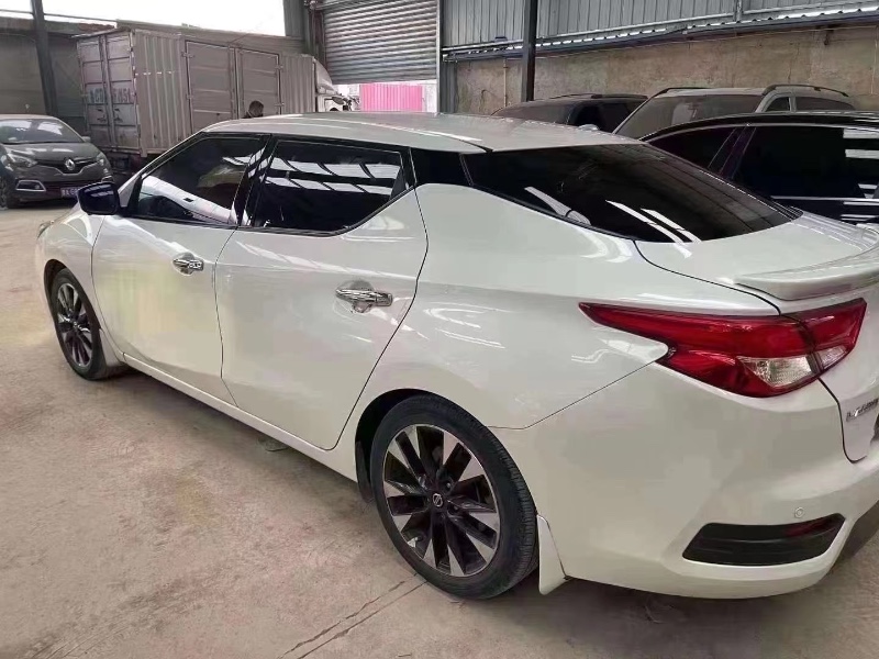 济南16年日产蓝鸟8