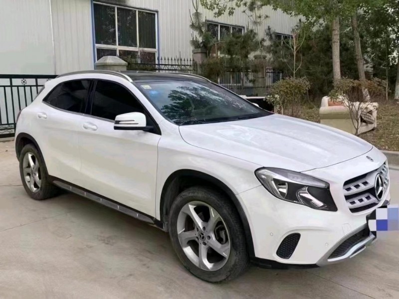 青岛19年奔驰GLA2