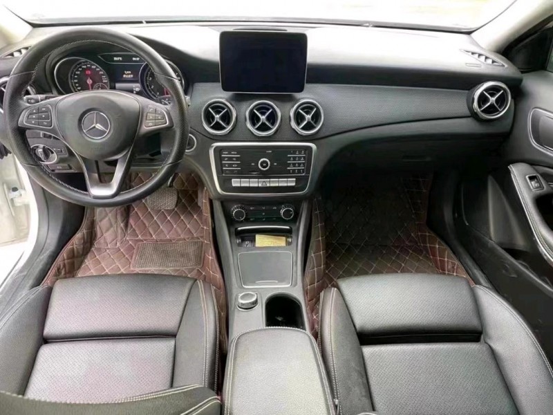 青岛19年奔驰GLA4