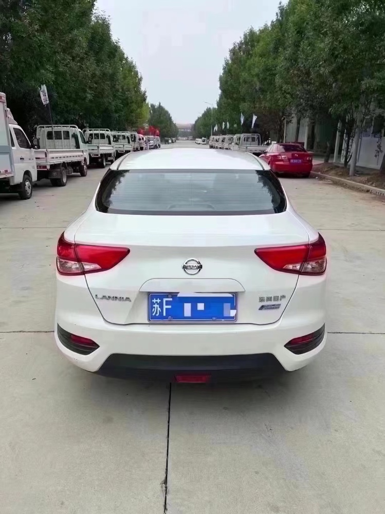 北京16年日产蓝鸟2