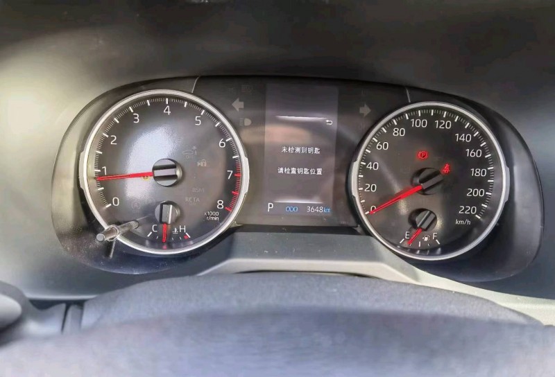 邯郸22年丰田威兰达6