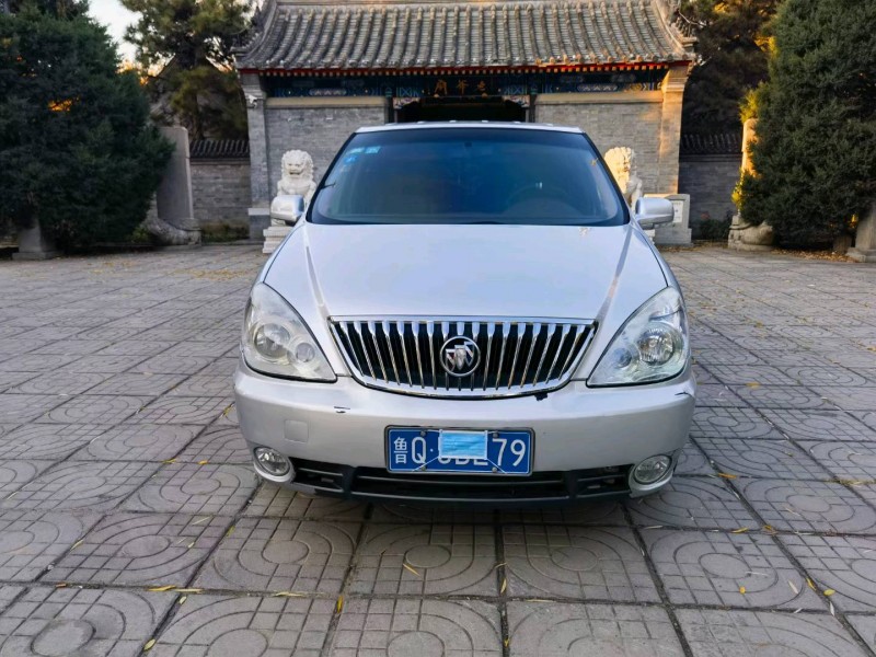 枣庄16年别克GL81