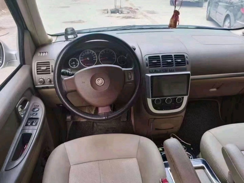 枣庄17年别克GL86