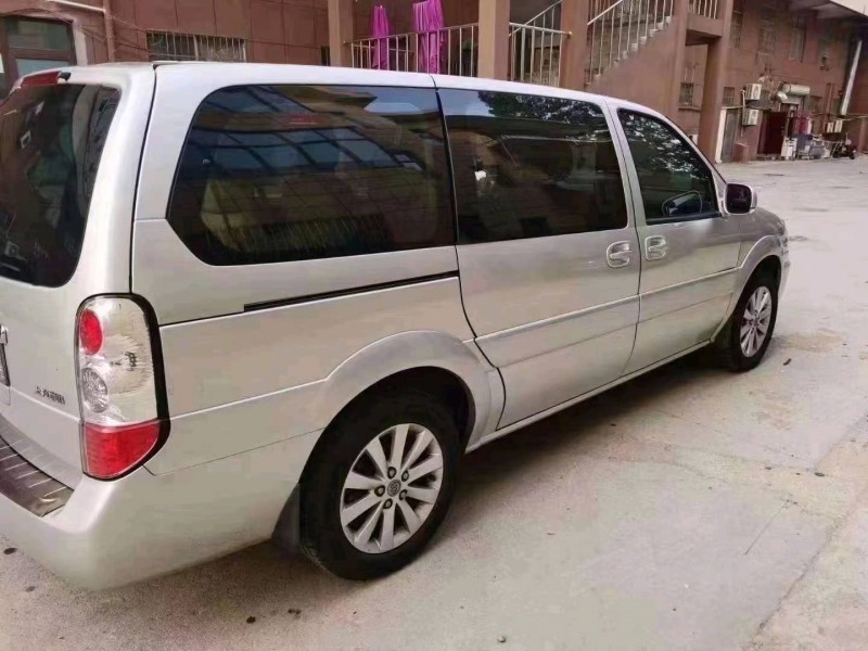 枣庄17年别克GL83