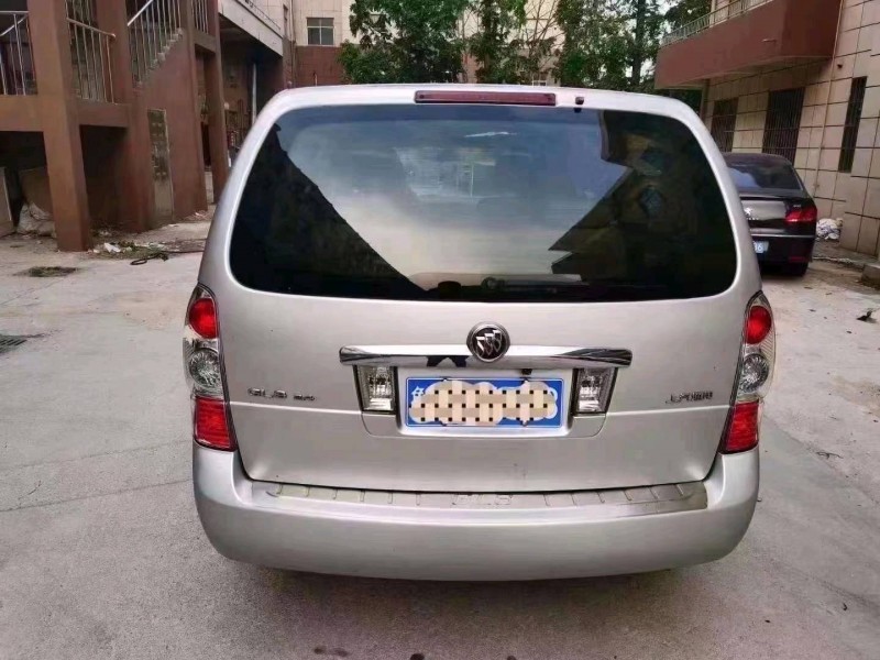 枣庄17年别克GL81