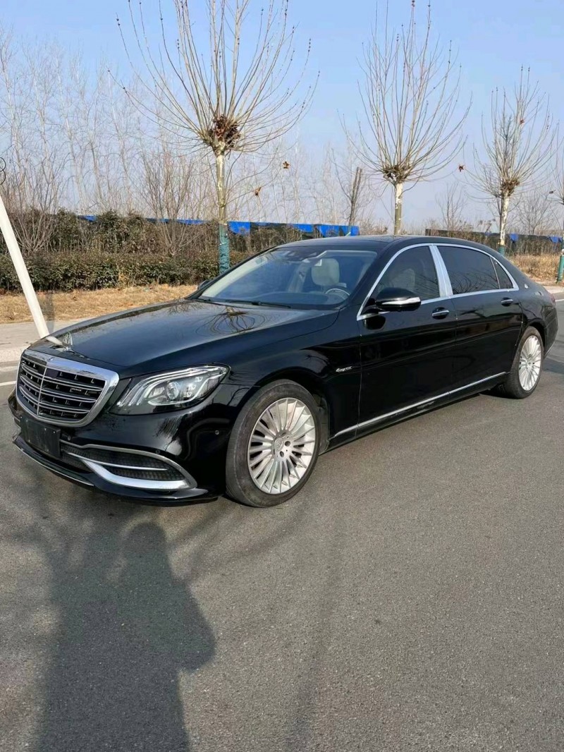 徐州18年奔驰迈巴赫S级3