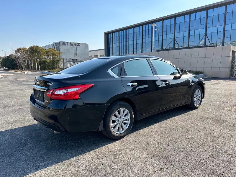 徐州18年日产天籁8