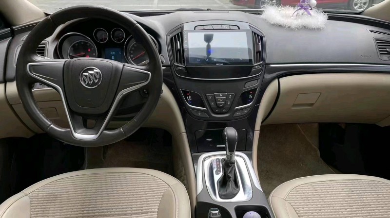 成都15年别克君越2