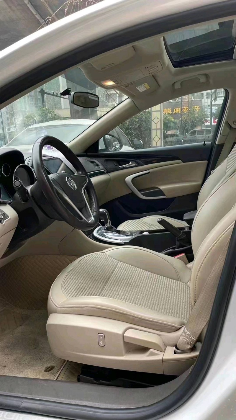 成都15年别克君越3