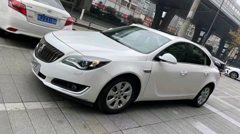 成都15年别克君越5