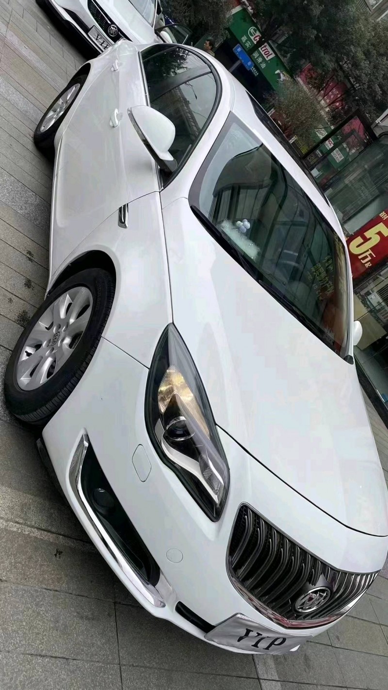 成都15年别克君越7