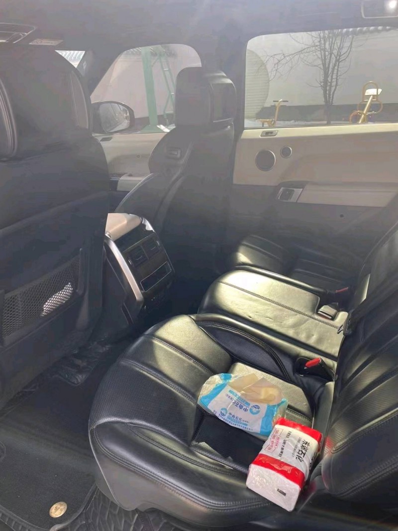 邯郸17年路虎揽胜运动8