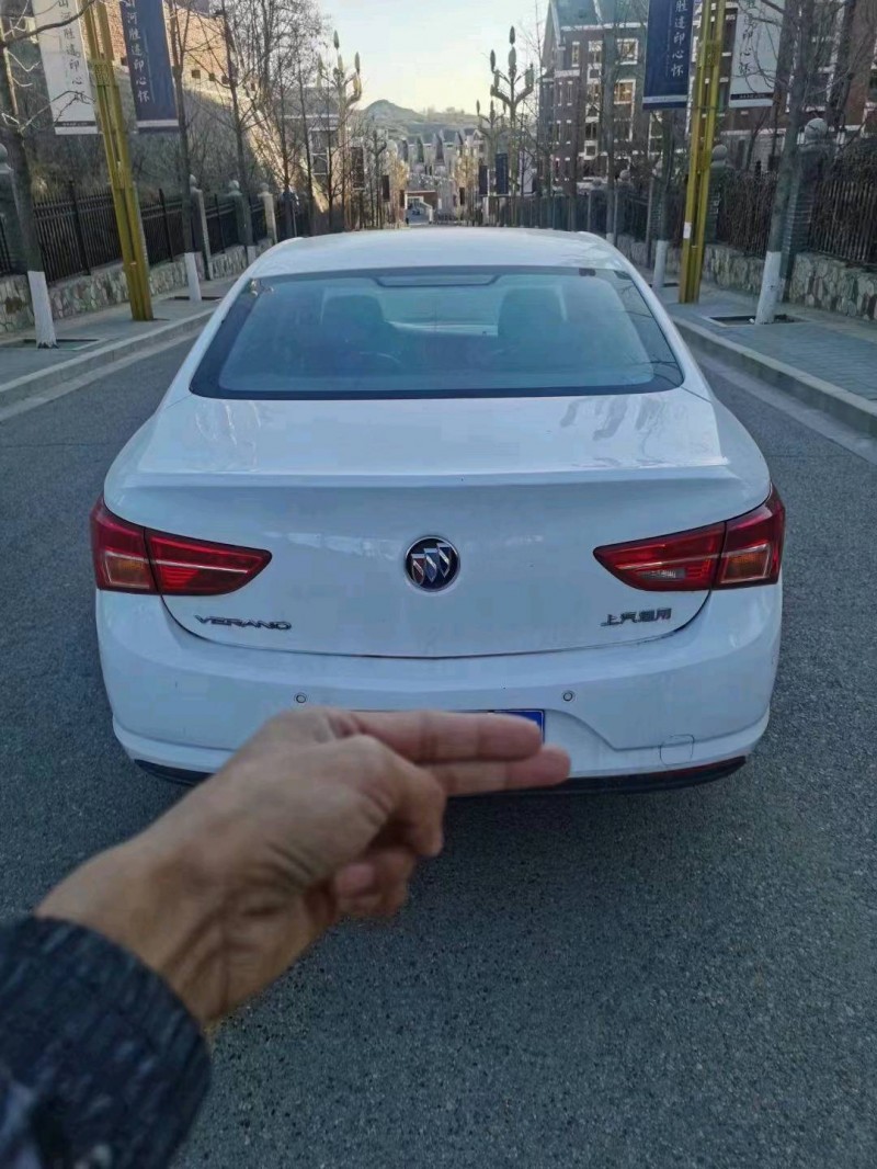 邯郸16年别克威朗5