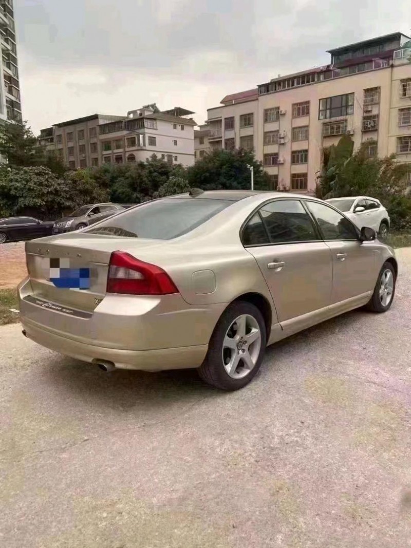 梧州10年沃尔沃S80L8