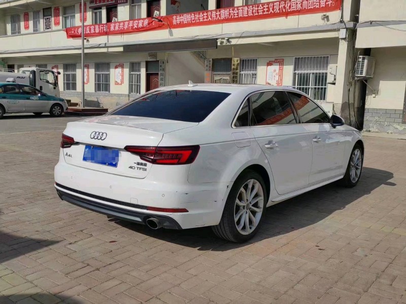 淮南17年奧迪A4L5