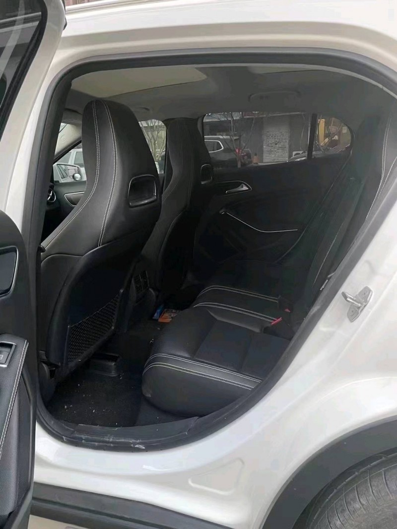 邯郸18年奔驰GLA7