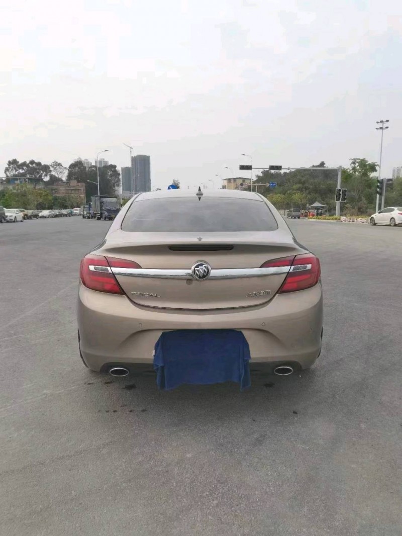 梧州15年别克君威5