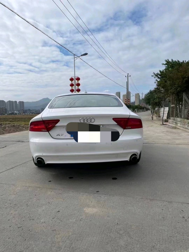 嘉兴14年奥迪A7L1