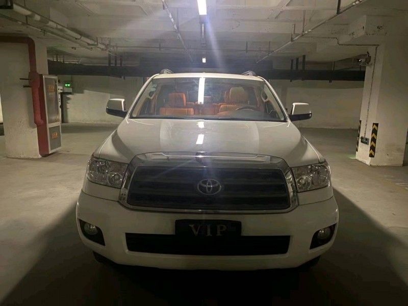 济南16年丰田红杉1