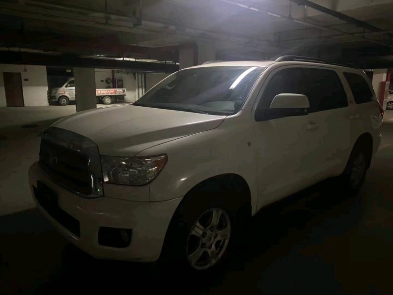 济南16年丰田红杉2