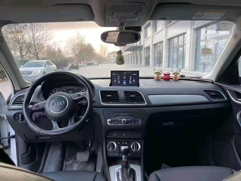 济南15年奥迪Q34