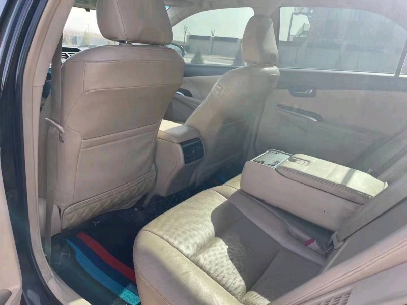 邯郸13年丰田凯美瑞2