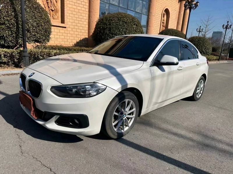 济南17年宝马1系2