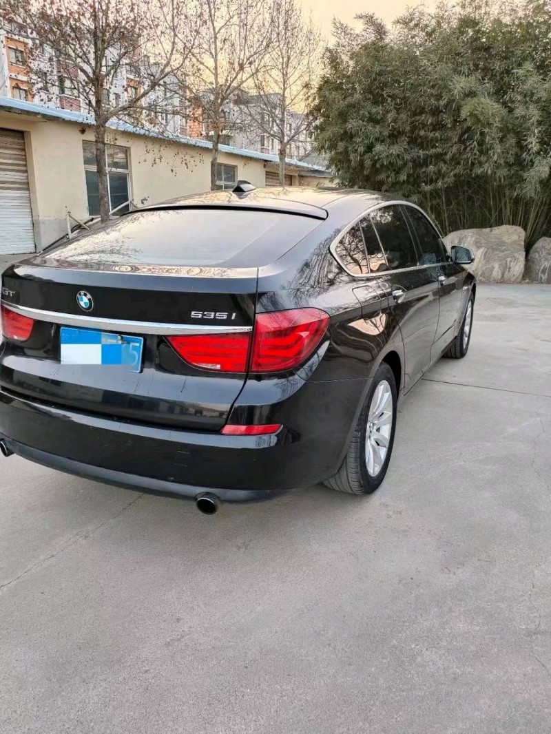 济南12年宝马5系GT7