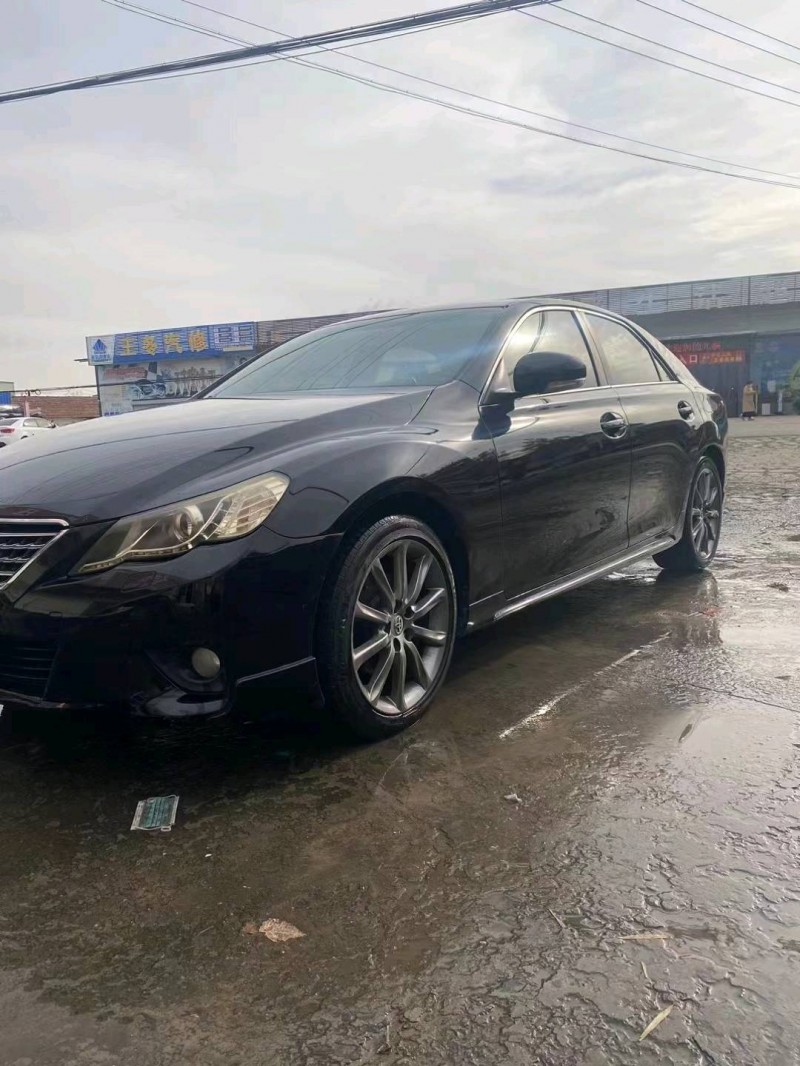 济南12年丰田锐志3