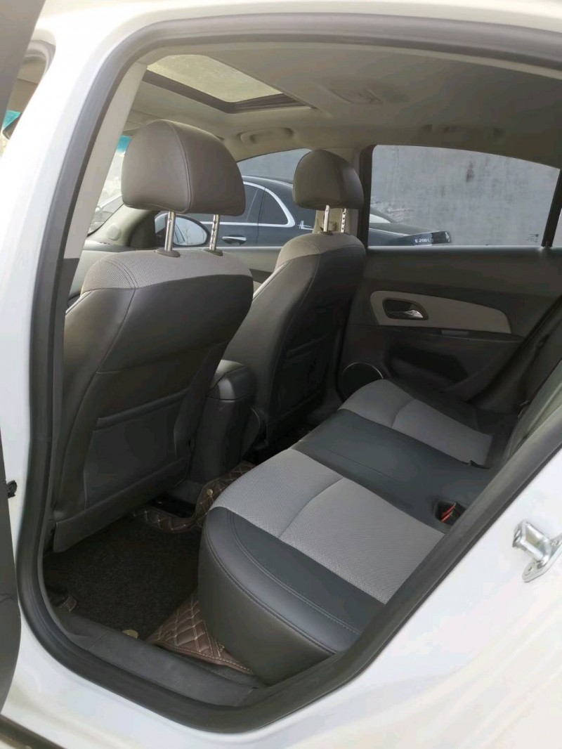 北京14年雪佛兰科鲁兹5