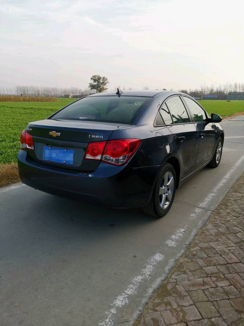 北京13年雪佛兰科鲁兹8