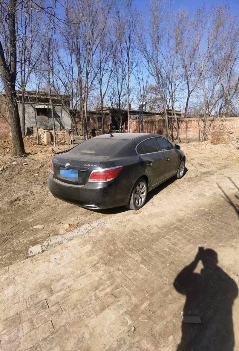 枣庄12年别克君越9