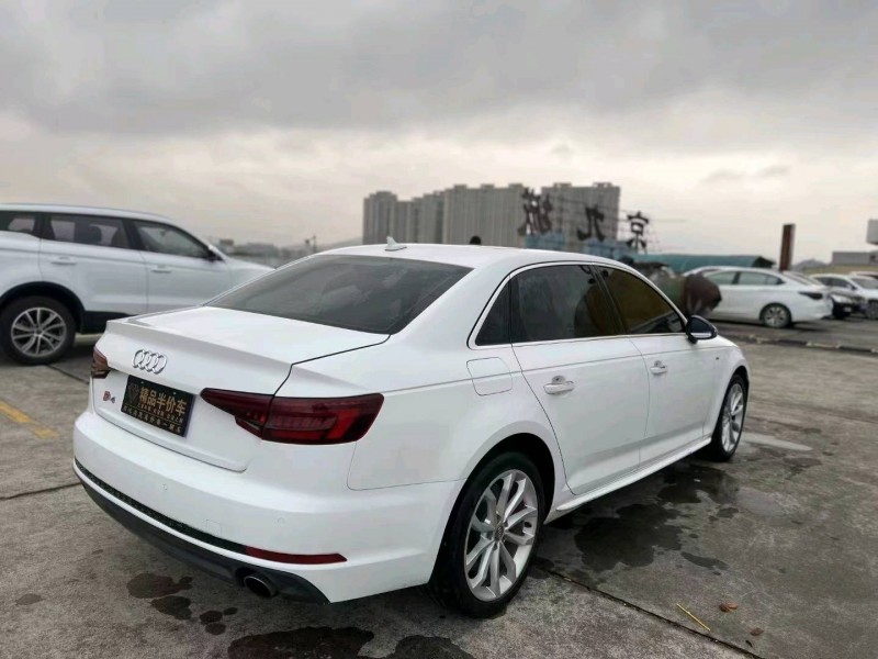 东莞18年奥迪A4L3