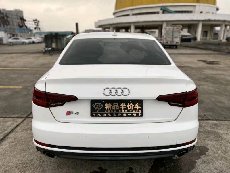 东莞18年奥迪A4L1